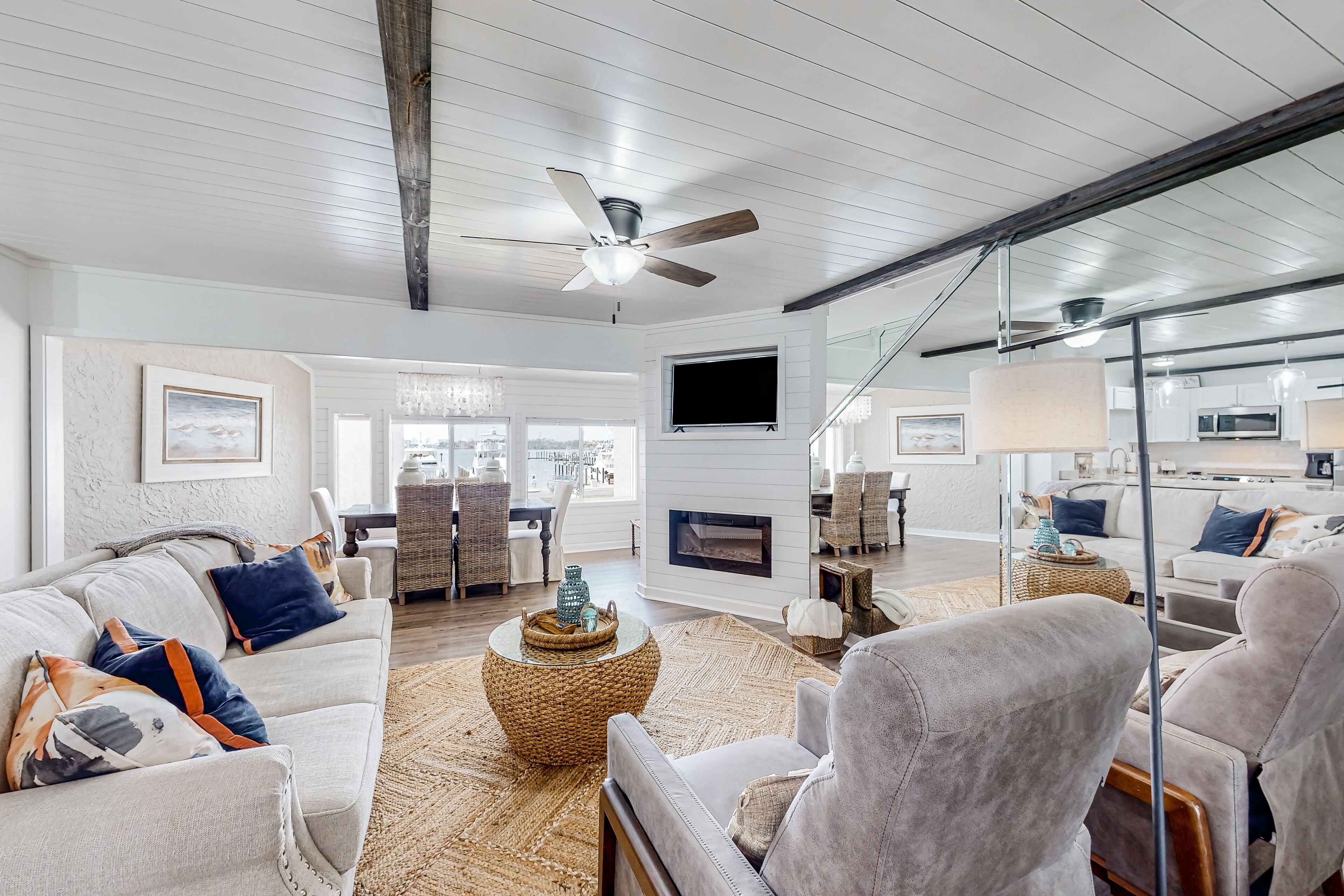 Bayfront condo near beach/golf with harbor views, central AC, & W/D