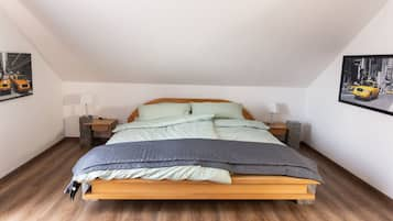 1 chambre, lit parapluie, Wi-Fi gratuit, draps fournis