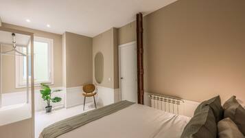 3 kamar tidur, setrika/meja setrika, Wi-Fi gratis, dan seprai linen