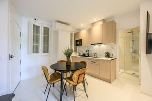 Dining - Incredible design apartment 1ºCI (Madrid)