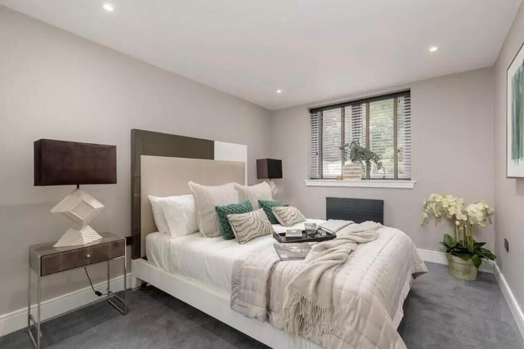 Chic City Villa with Garden and Hot Tub