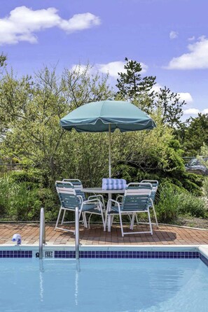 Et oppvarmet basseng