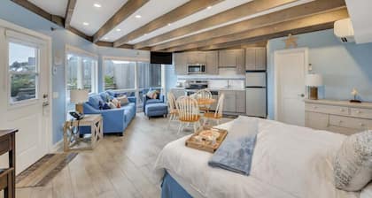 Unit 1021: Studio | 2nd Floor-Pool View | Starfish