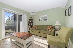 Téléviseur, bureau