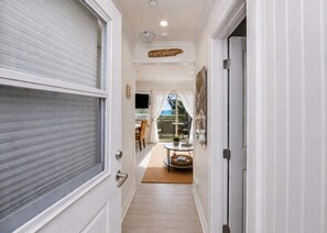 Interior - Unit 1713: 1-Bedroom | 1st Floor-Ocean Front | Ocean Edge (Amagansett)