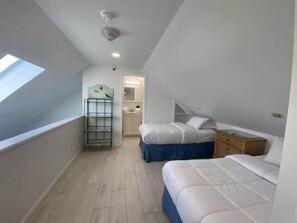 1 bedroom, iron/ironing board, WiFi