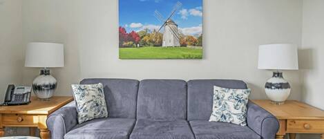 Fernseher, Tischtennisplatte