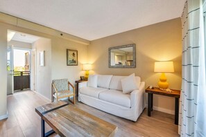 Télévision, table de tennis de table