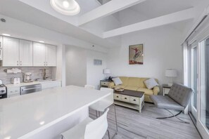 TV, offices