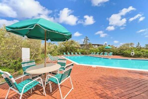 A heated pool - Chic Suite in Amagansett with 3 Comfy Beds (Amagansett)