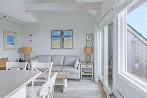 Télévision, table de tennis de table