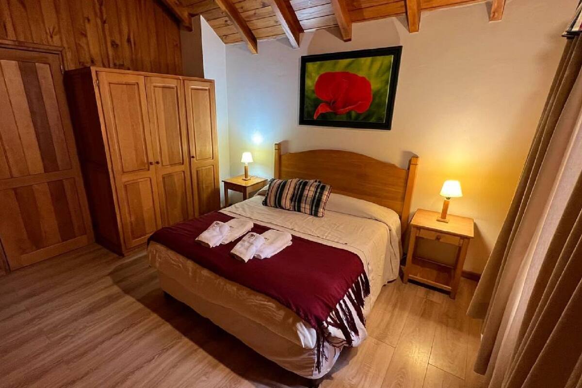 Minibar, brankas, tempat tidur bayi gratis, dan Wi-Fi gratis