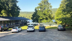 Exterior - Motel Luzerne (Lake Luzerne)