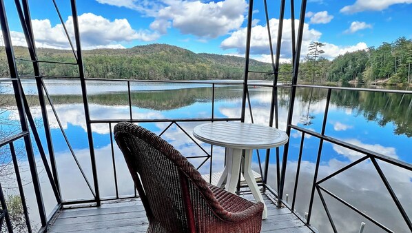 Sunrise Kitchen, Studio | View from room - Motel Luzerne (Lake Luzerne)