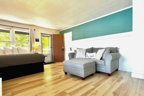 Individually decorated, individually furnished, free WiFi, bed sheets