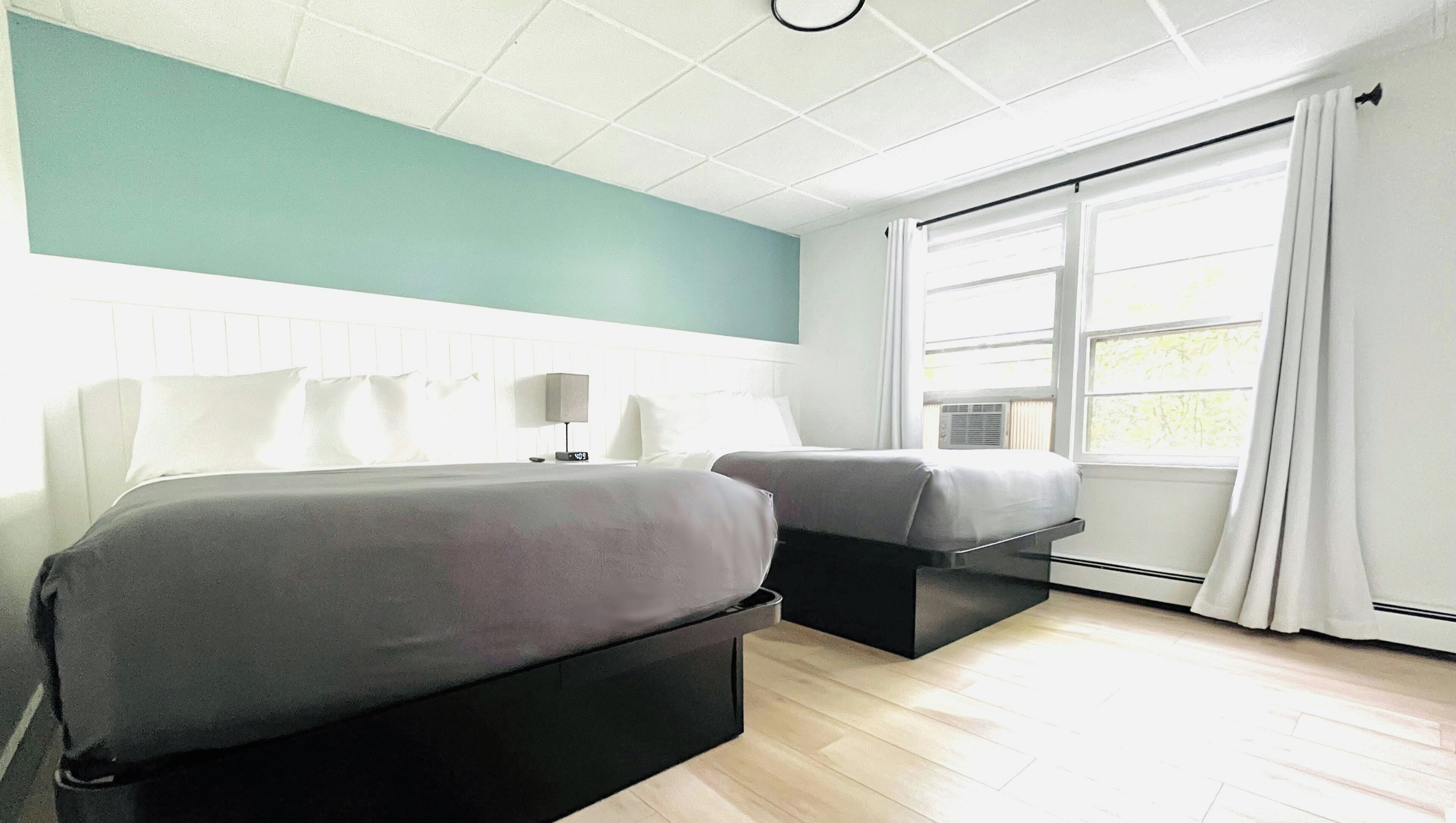 Two Bed Kitchen Suite | Individually decorated, individually furnished, free WiFi, bed sheets