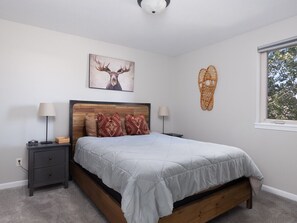 2 Schlafzimmer, Bügeleisen/Bügelbrett, kostenloses WLAN, Bettwäsche