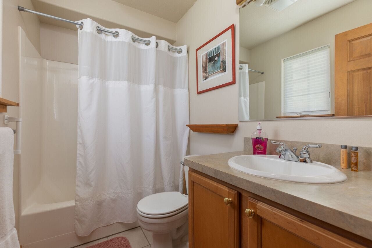 Cozy 2 level townhome with scenic views - SR # 47