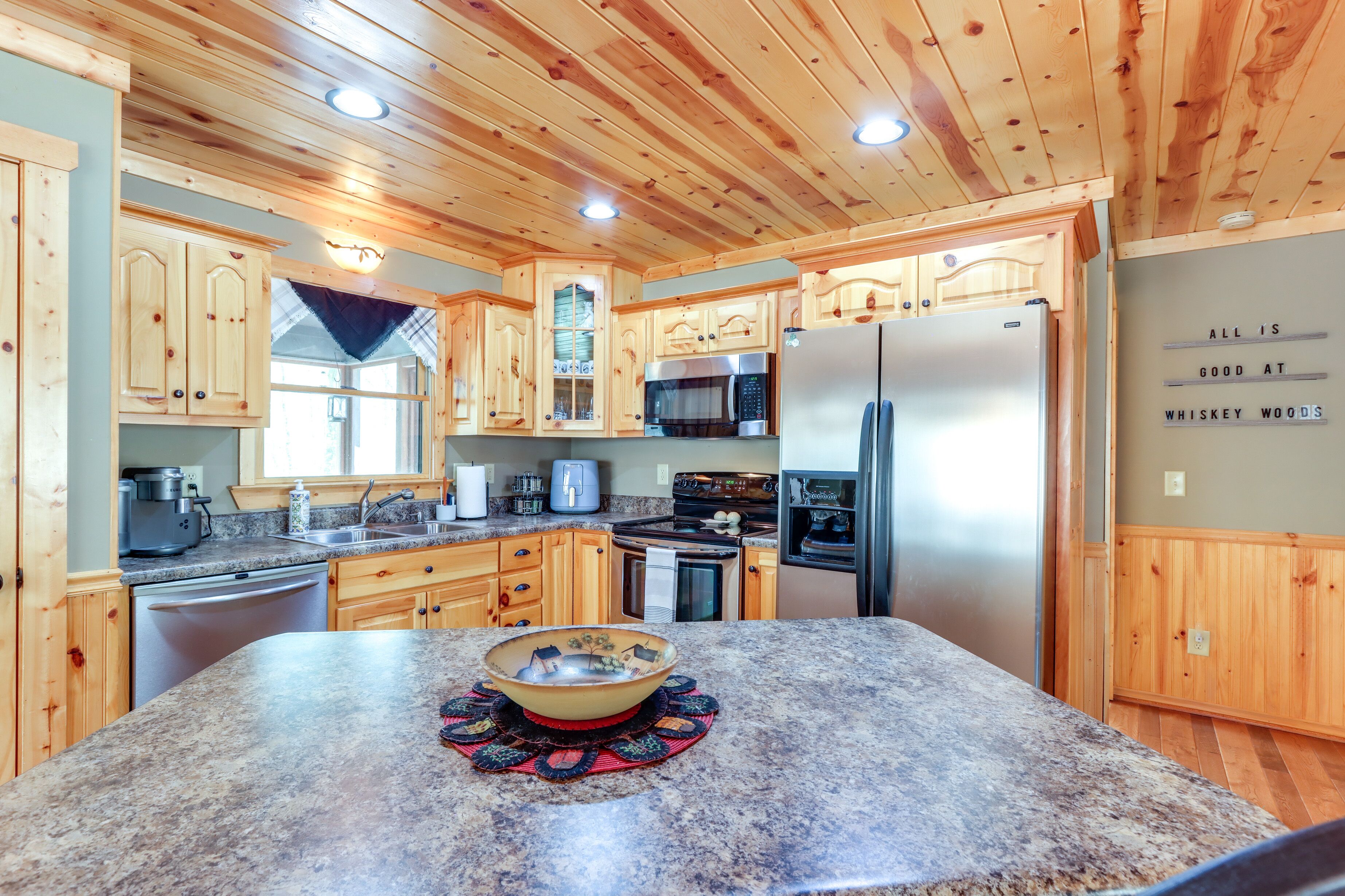 North Georgia Cabin Rental: Hot Tub, Resort Access