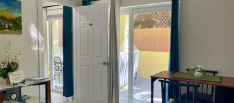 Andy's Inn 2 Bamboo Studio Suite - Charming Studio with beach access