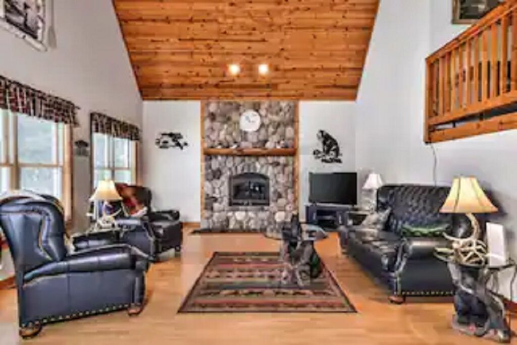 Slice of Heaven with 3,000' Shoreline on Turtle Flambeau Flowage                