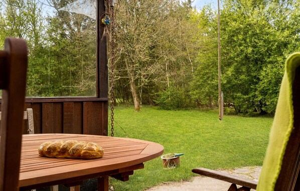 Outdoor dining - Lovely home in Spøttrup with kitchen (Spøttrup)