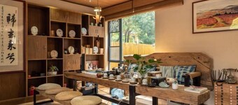 Utra·Dianchi Villa Hotel