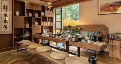 Utra·Dianchi Villa Hotel