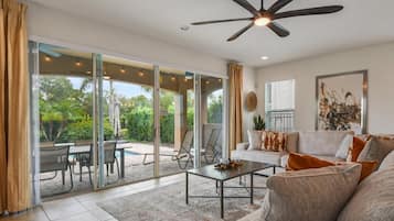 Een smart-tv en videogames