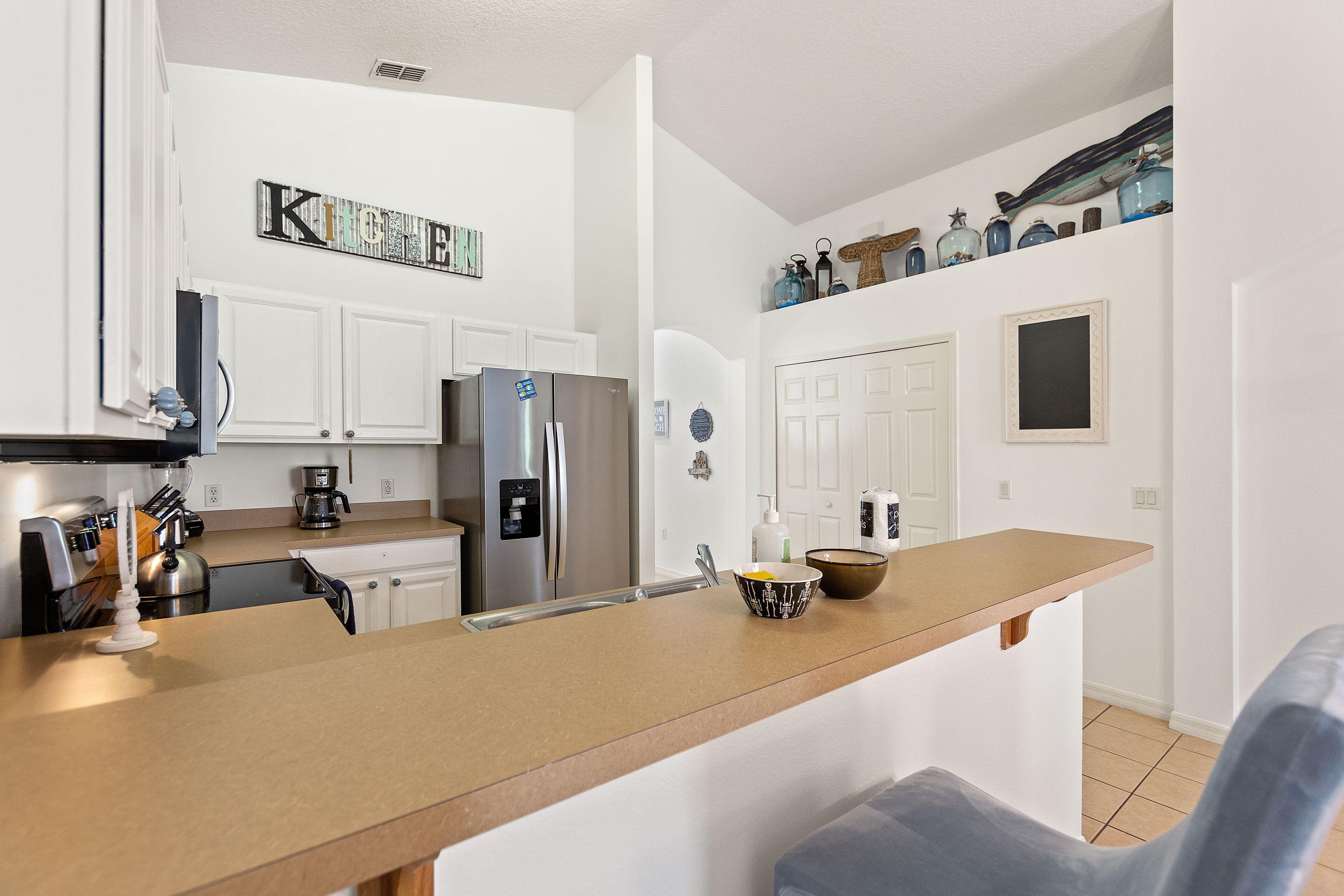 雪櫃、微波爐、焗爐、爐具