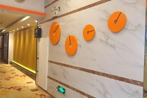 Unclassified image, 2 of 66, button - Seven Orange Hotel (Shenzhen North Station Minzhi) (Shenzhen)