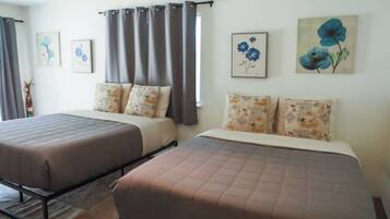 3 bedrooms, desk, iron/ironing board, free WiFi