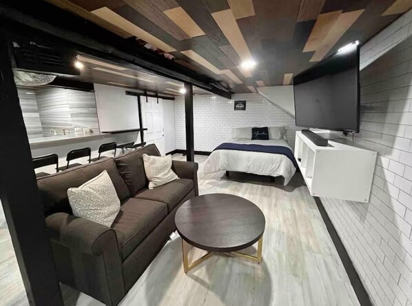 Interior - Blaze’s Lake Party Spot (Fort Worth)