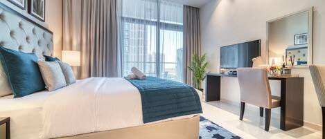 Iron/ironing board, free WiFi, bed sheets