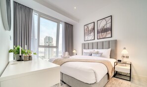 1 bedroom, in-room safe, free WiFi, bed sheets - 806, The Pad (Dubai)