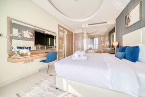3 bedrooms, in-room safe, iron/ironing board, free WiFi - Polished 3BR at DAMAC Towers by Paramount A Business Bay (Dubai)
