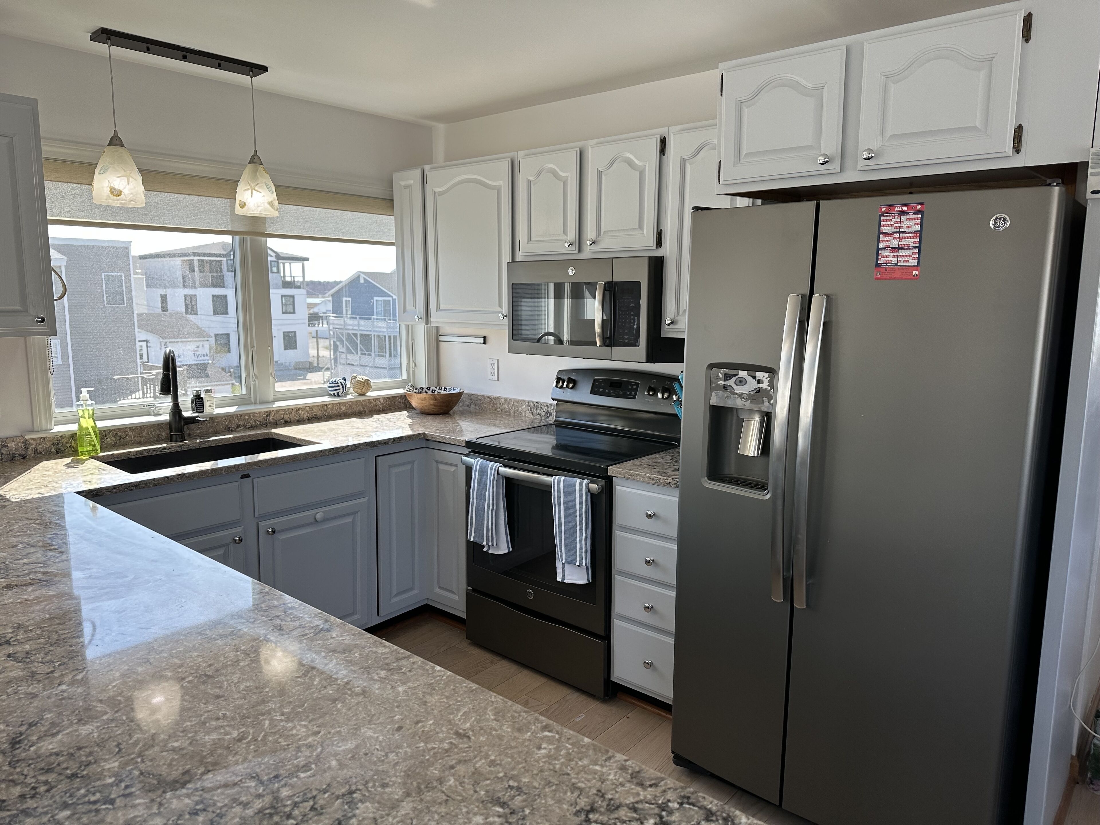 1-minute walk to ocean waters edge on sandy Wells Beach, Atlantic Ave