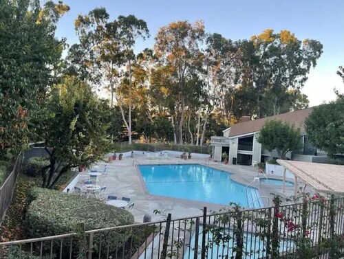 Sweet 3 Bedroom condo in Hacienda Heights
