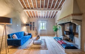 Living area - 5 bedroom gorgeous home in Arezzo (Arezzo)