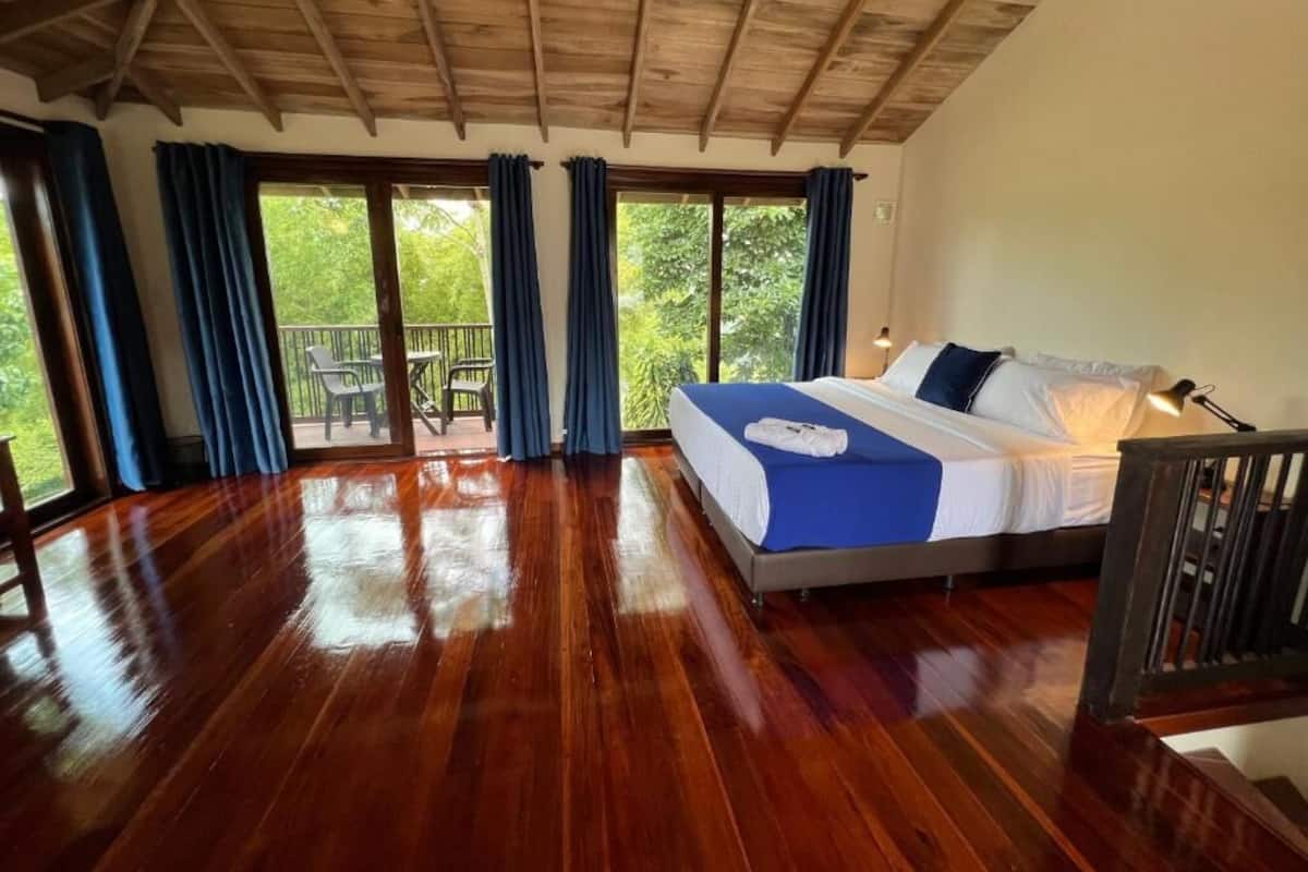 Premium appartement, 1 queensize bed | 1 slaapkamer, luxe beddengoed, een kluis op de kamer