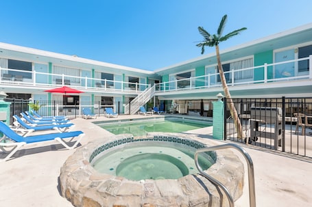 Seasonal outdoor pool