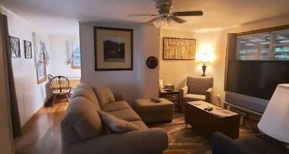 Cozy Country small two bedroom home.