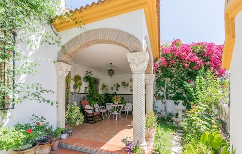 Nice home in Fuente Tojar with WiFi