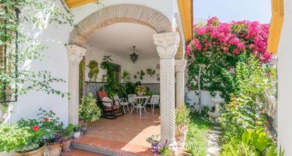 Nice home in Fuente Tojar with WiFi