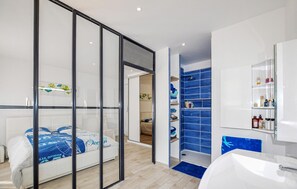 4 chambres, Wi-Fi gratuit, draps fournis