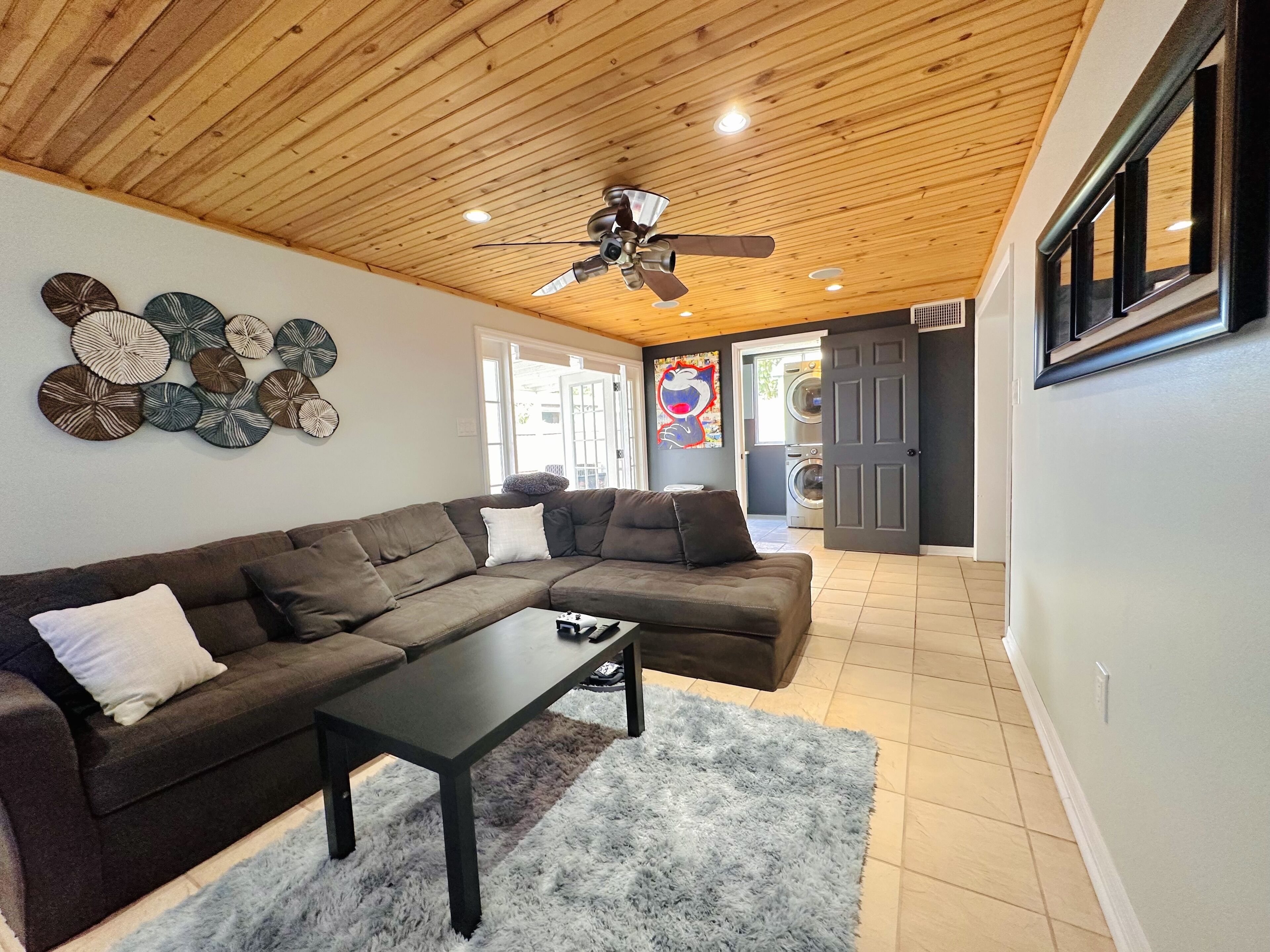 Sky Shower, Ping Pong, King Beds, 65inch TV,