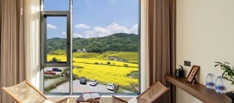 Huangjia Inn