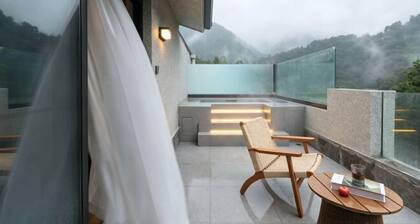 Jianyunshan Homestay (Emeishan Scenic Area)