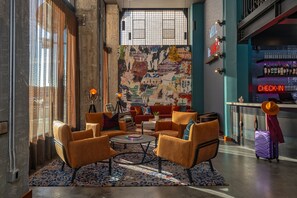 Lobby lounge - Moxy Phoenix Downtown (Phoenix)