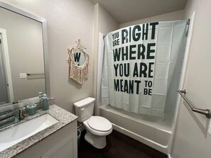 Deluxe Studio | Bathroom | Free toiletries, bathrobes, slippers, towels - Boho Skyline Oasis- Dream 1BR Getaway (Dallas)